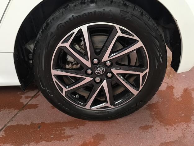 TOYOTA Yaris Hybride 116h Design  