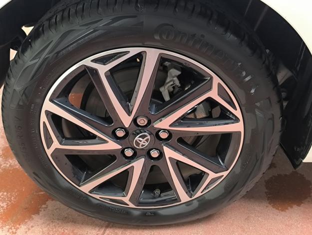 TOYOTA Yaris Hybride 116h Design  