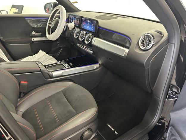 MERCEDES-BENZ GLB 200 d AMG Line Facelift  