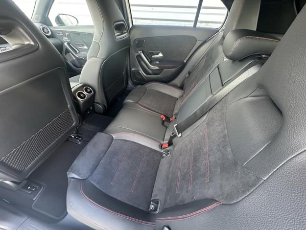 MERCEDES-BENZ Classe A 200 d AMG Line  Classe A 200 d AMG Line