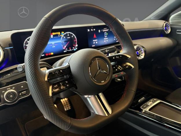 MERCEDES-BENZ Classe A 200 d AMG Line 8G-DCT  