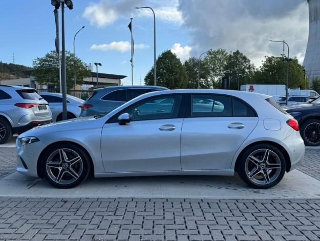 MERCEDES-BENZ A 180 d Essential Line - Look AMG Line  