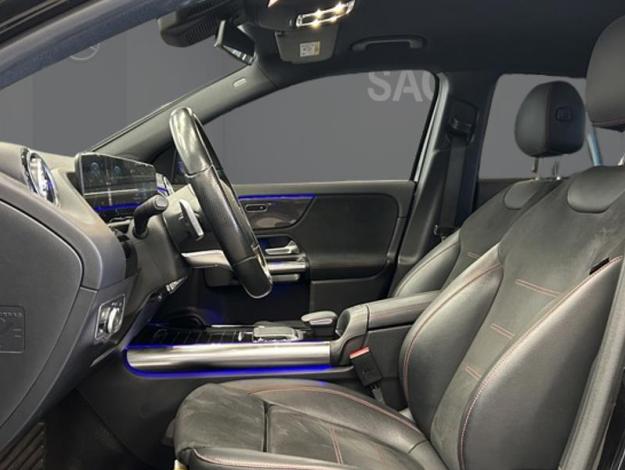 MERCEDES-BENZ GLA 200 Diesel AMG LIne  
