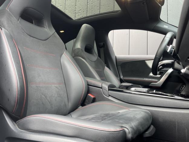 MERCEDES-BENZ CLA Coupé CLA 200 d Coupé AMG Line  CLA COUPE 200 D AMG LINE