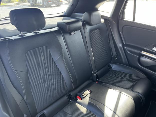 MERCEDES-BENZ GLA 200 d Progressive Line  