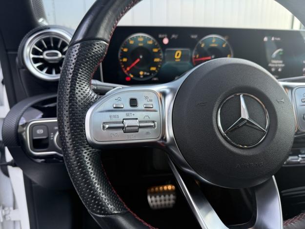 MERCEDES-BENZ CLA Coupé CLA 220 d Coupé AMG Line AMG Line 