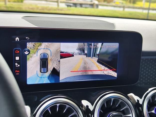 MERCEDES-BENZ EQB 300 4MATIC Business Edition  EQB 300 4MATIC