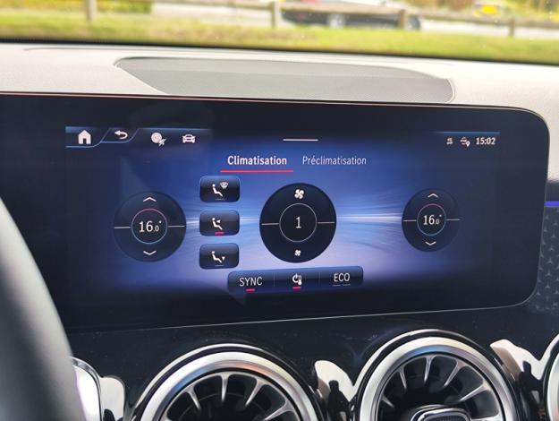 MERCEDES-BENZ EQB 300 4MATIC Business Edition  EQB 300 4MATIC