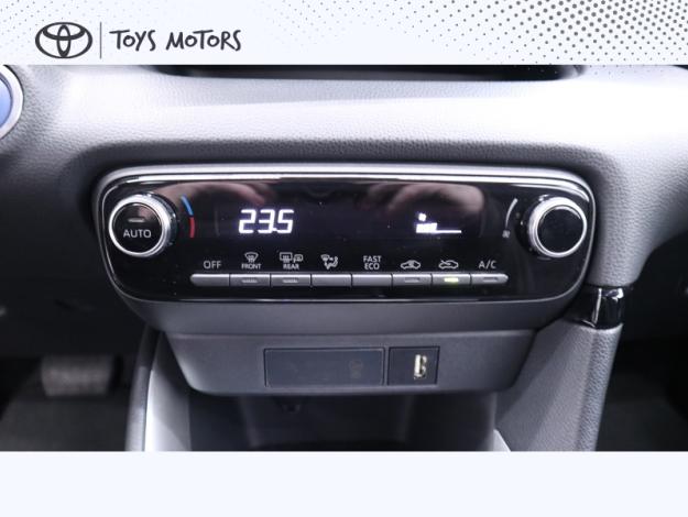 TOYOTA Yaris 116H Hybrid Dynamic MY22  