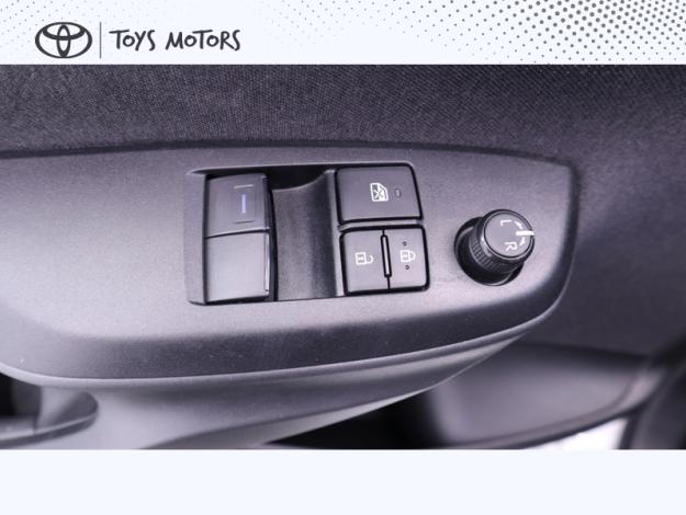 TOYOTA Yaris 116H Hybrid Dynamic MY22  