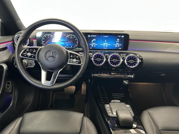 MERCEDES-BENZ CLA 180 Shooting Brake Pack Progressive 