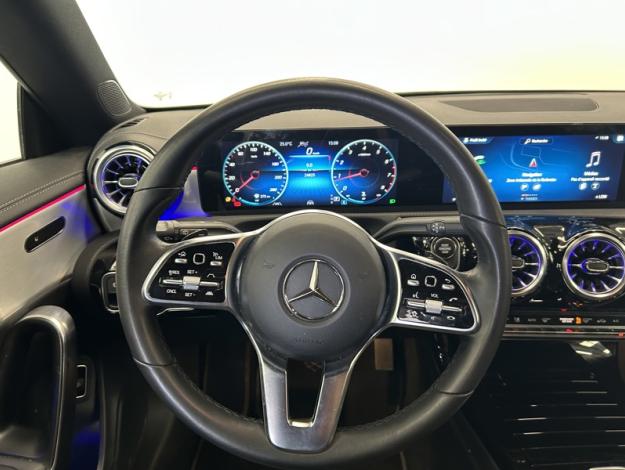 MERCEDES-BENZ CLA 180 Shooting Brake Pack Progressive 