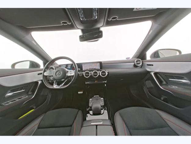 MERCEDES-BENZ CLA 180 Shooting Brake AMG Pack Night  