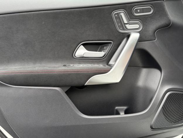 MERCEDES-BENZ Classe A 180 d Star Edition  Classe A 180 d Star Edition