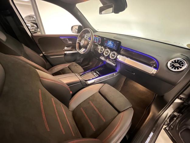 MERCEDES-BENZ GLB 200 d AMG Line  