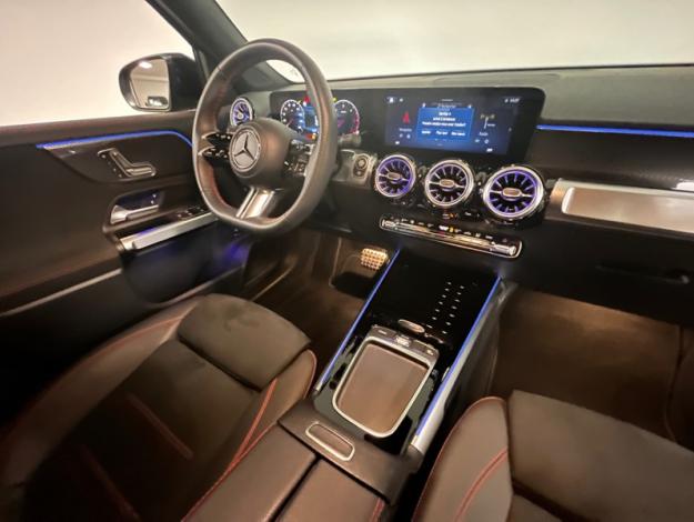 MERCEDES-BENZ GLB 200 d AMG Line  
