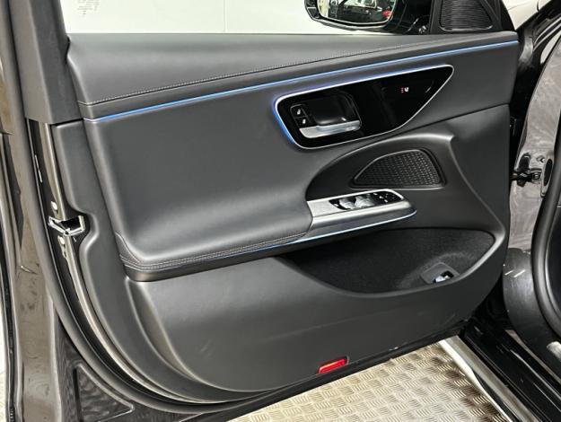 MERCEDES-BENZ Classe E Berline 220 d AMG Line Berline  Classe E 220d AMG Line 9G-Tronic Berline