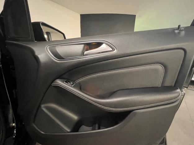 MERCEDES-BENZ Classe B B 180 Sensation  