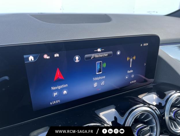 MERCEDES-BENZ GLA 200 d AMG Line  