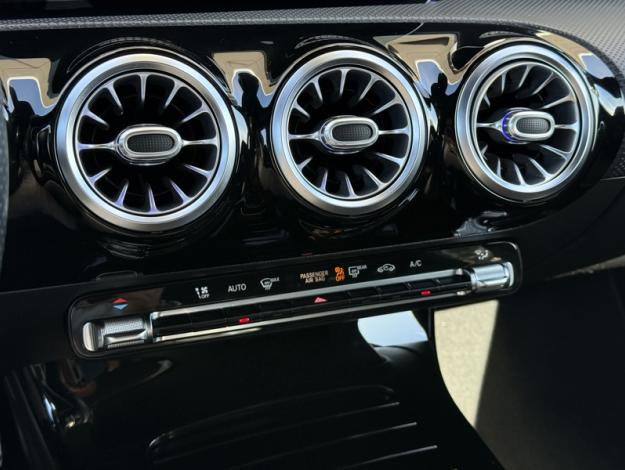 MERCEDES-BENZ Classe A 180 d AMG Line  