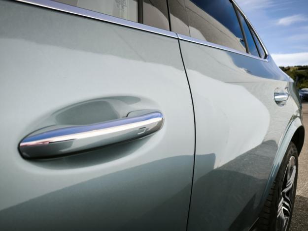 MERCEDES-BENZ GLC Coupé GLC 300 de Hybrid EQ 4MATIC Coupé AMG Line +  GLC 300 d e Hybrid EQ 4MATIC Coupé AMG Line +