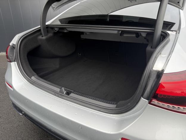 MERCEDES-BENZ Classe A 180 Berline Progressive Line  Classe A Berline / V1771 Classe A 180 Berline Progressive Line