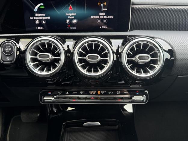 MERCEDES-BENZ Classe A 180 Berline Progressive Line  Classe A Berline / V1771 Classe A 180 Berline Progressive Line