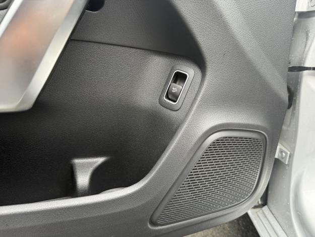 MERCEDES-BENZ Classe A 180 Berline Progressive Line  Classe A Berline / V1771 Classe A 180 Berline Progressive Line