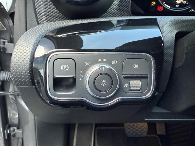 MERCEDES-BENZ Classe A 180 d Progressive Line  Classe A/177 Classe A 180 d Progressive Line
