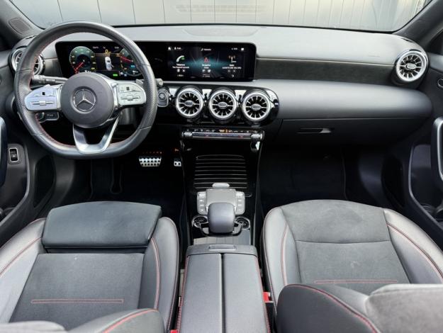 MERCEDES-BENZ Classe A 250 e AMG Line  