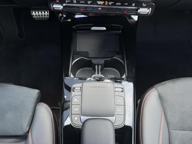 MERCEDES-BENZ Classe A 250 e AMG Line  