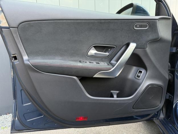 MERCEDES-BENZ Classe A 250 e AMG Line  