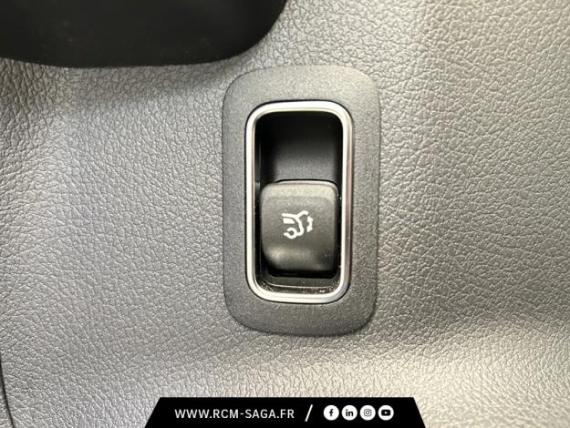 MERCEDES-BENZ GLA 200 d AMG Line  