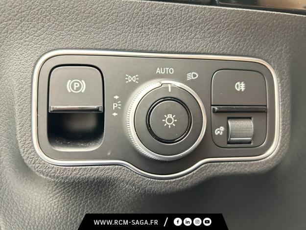 MERCEDES-BENZ GLA 200 d AMG Line  