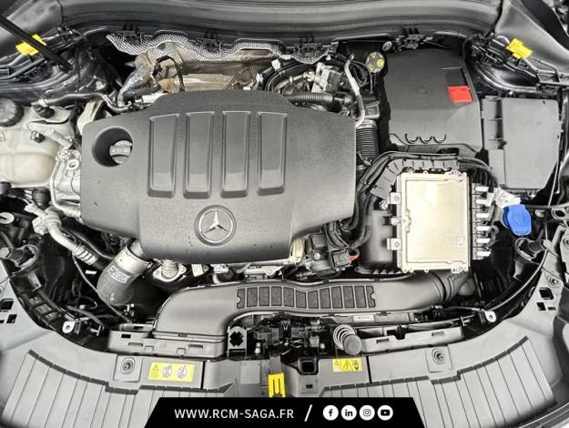 MERCEDES-BENZ GLA 200 d AMG Line  