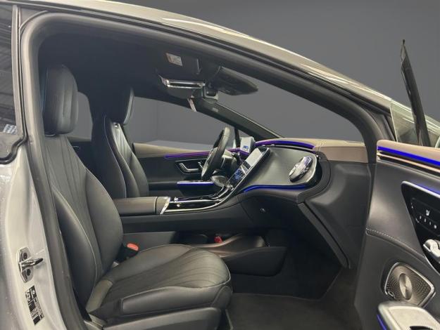 MERCEDES-BENZ EQE 300 AMG Sport Edition  