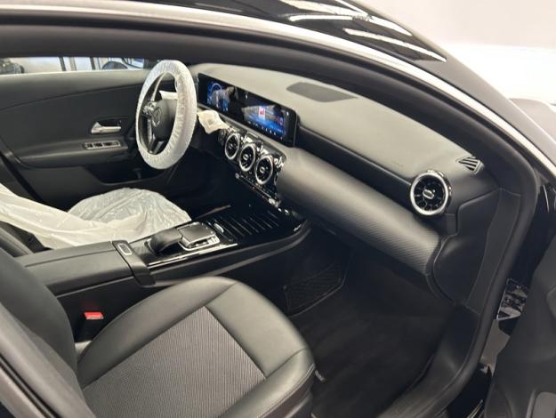 MERCEDES-BENZ CLA 180 d SB Boite Auto  