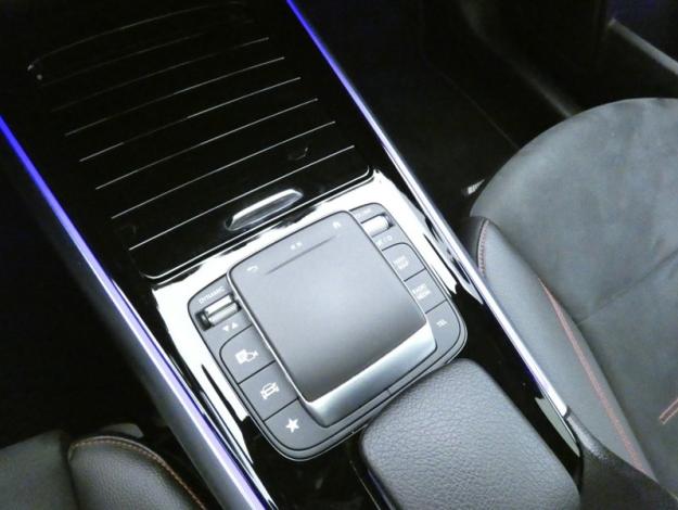 MERCEDES-BENZ Classe B 180 d AMG Line Edition  