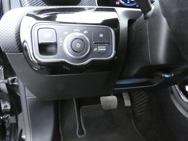 MERCEDES-BENZ Classe A 180 d Berline Progressive Line  Classe A/177 Classe A 180 d Progressive Line