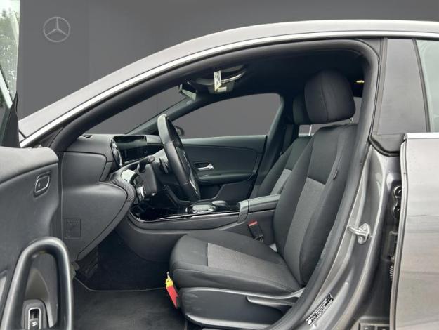 MERCEDES-BENZ CLA 180 d Shooting Brake Boite Auto  