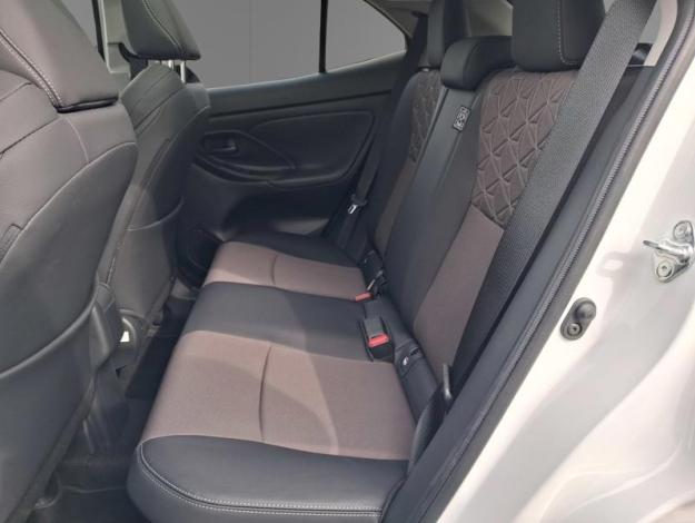TOYOTA Yaris Cross Hybrid 2WD Collection   