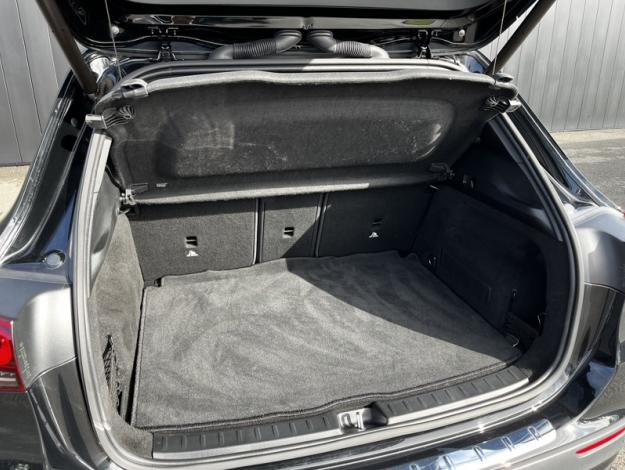 MERCEDES-BENZ GLA 200 d AMG Line  GLA 200 d AMG Line