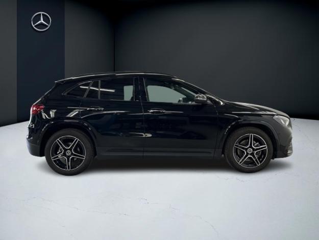 MERCEDES-BENZ GLA-Klasse GLA 180 Off-Roader