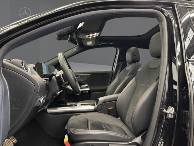 MERCEDES-BENZ GLA-Klasse GLA 180 Off-Roader