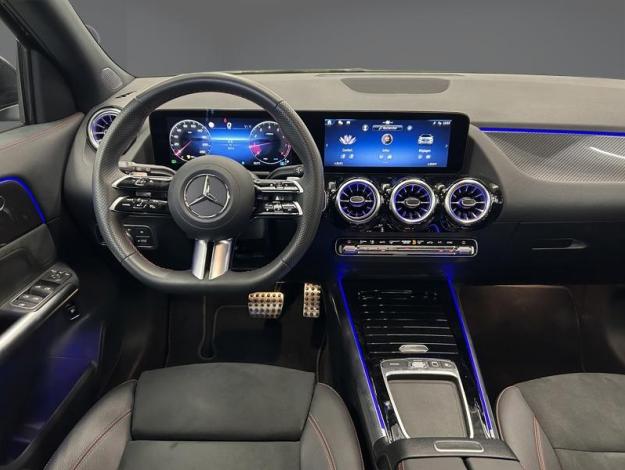 MERCEDES-BENZ GLA-Klasse GLA 180 Off-Roader