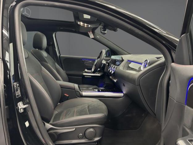 MERCEDES-BENZ GLA-Klasse GLA 180 Off-Roader