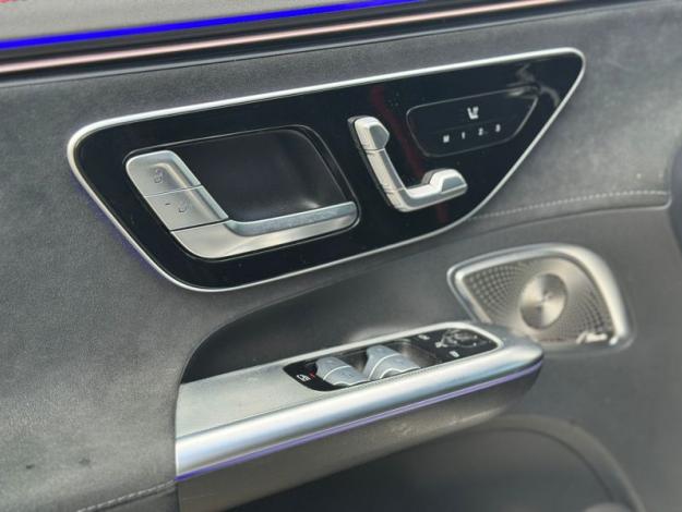 MERCEDES-BENZ EQE 43 4MATIC - 5 ans GARANTIE 