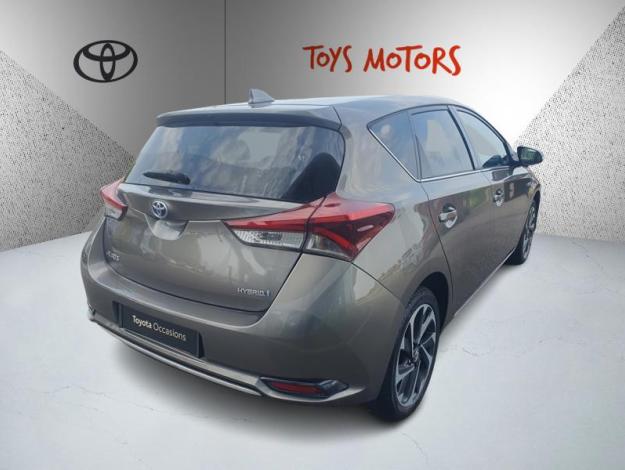 TOYOTA Auris 136h Design  