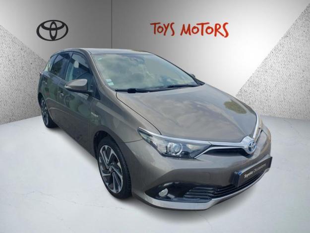 TOYOTA Auris 136h Design  