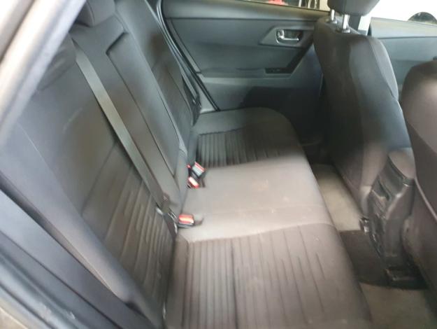TOYOTA Auris 136h Design  